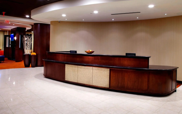 Courtyard by Marriott Pittsburgh West Homestead/Waterfront