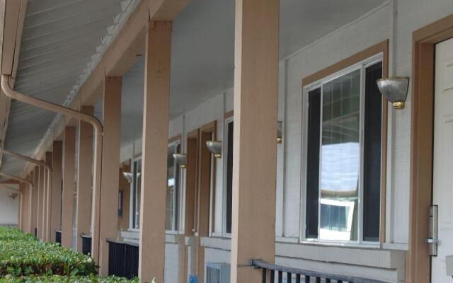 Western Inn Lakewood Tacoma