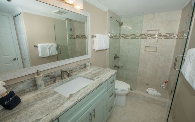 Magnolia House 606 1 Bedroom Condo by RedAwning