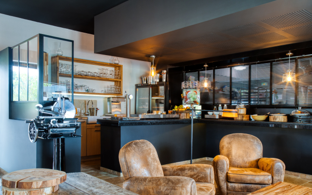 Le Domaine de Baulieu, Singuliers Hotels