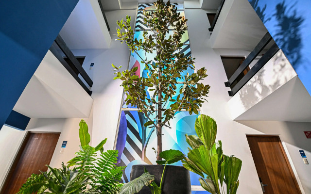 Vista Express Guadalajara Expo SureStay Collection by BW