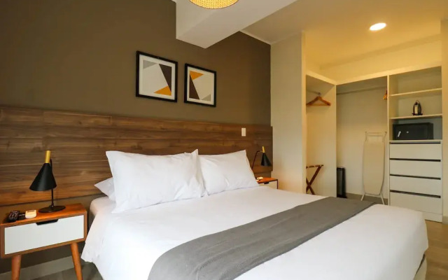 w Admirable 2BR w Modern Balcony in Miraflores