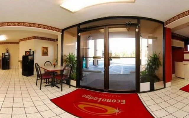 Travelodge by Wyndham Alachua