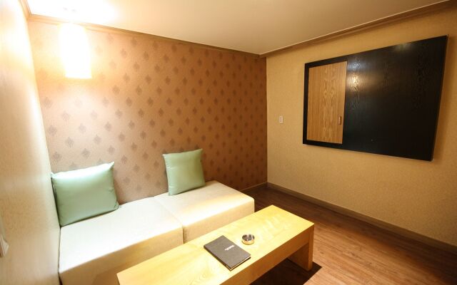 La Feliz Hotel CSM