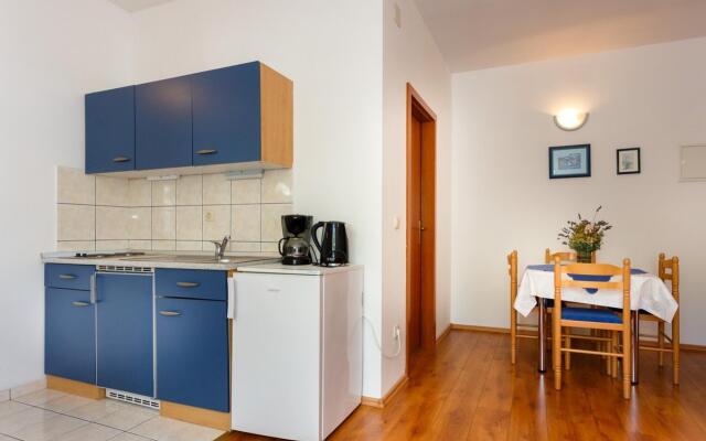 Juri - A2(2+2) in Vrbnik