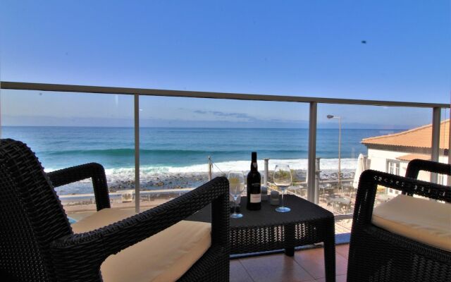 Paul do Mar Charming Apartment T2