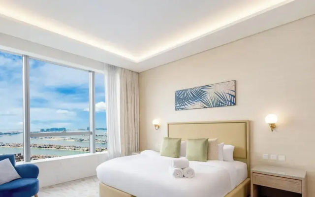 LUX Iconic Views at Palm Tower Suite 6