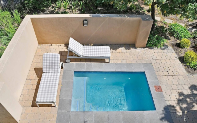 Small Wonder Guest Villa With Private Pool