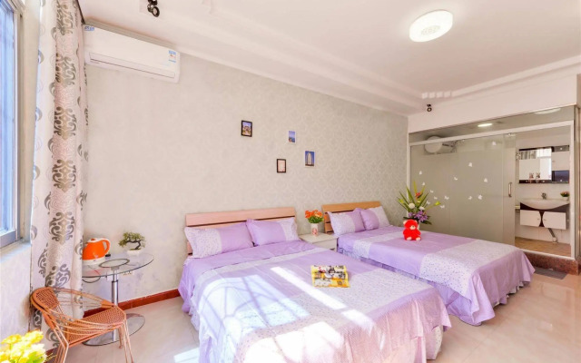 Small White Whale Inn