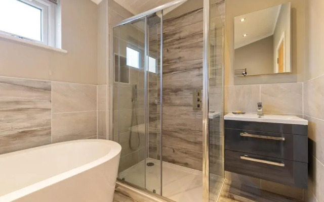 Sandpiper - Luxury Lodge Close to Beach Pet Friendly