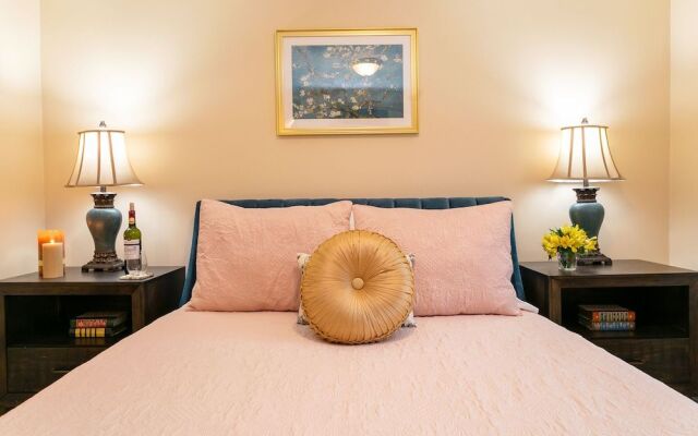 Designer Newly Renovated 1BR in Aspen