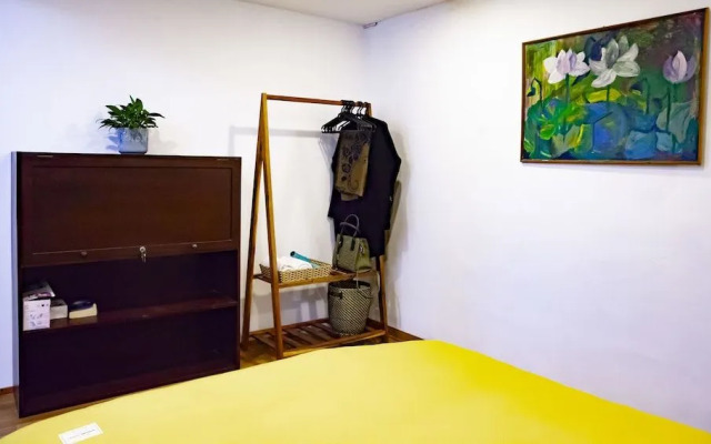 NQ Vintage House