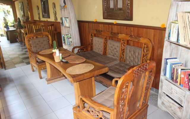 Gusti Garden Bungalows