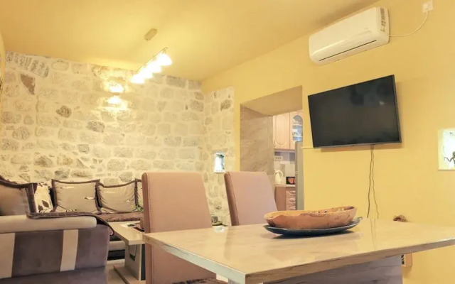 Chic and Elegant Flat Near Beach in Montenegro