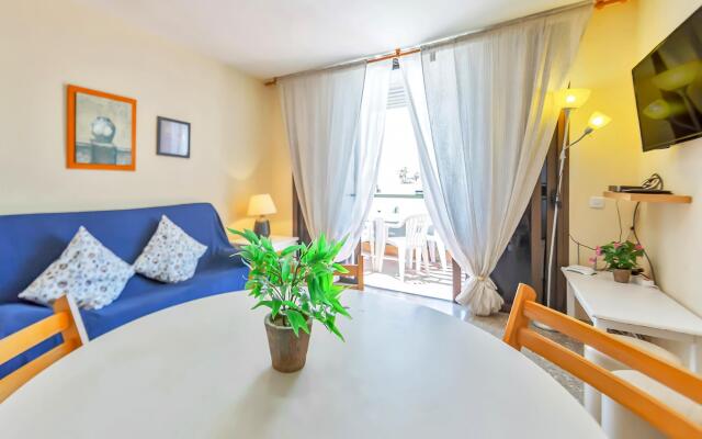 Two bedroom near Playa de Las Americas, Wifi, pool