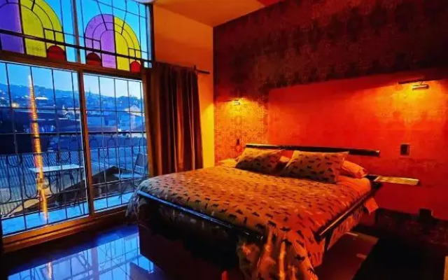 PazZHOtel eco/art