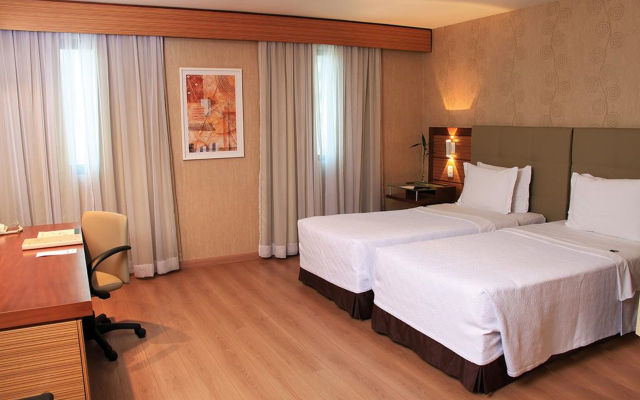 Wyndham Sao Paulo Ibirapuera Convention Plaza Hotel