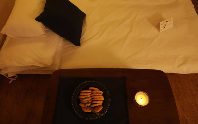 Yihua Hotel