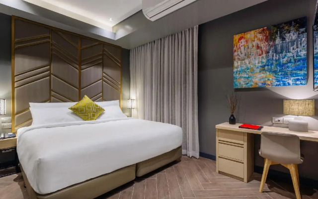 Summit Hotel Greenhills