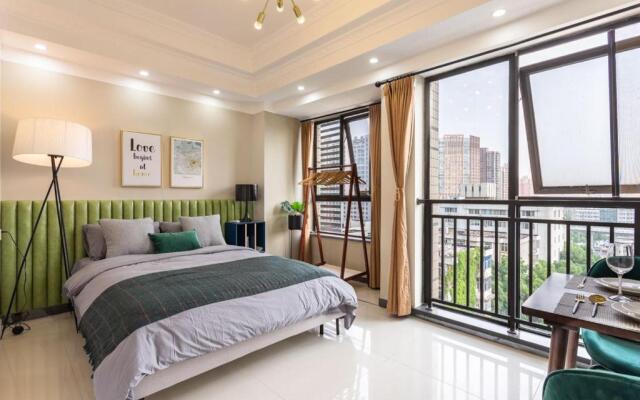 Wuhan Hongshan·Guanggu Square· Locals Apartment 00157650