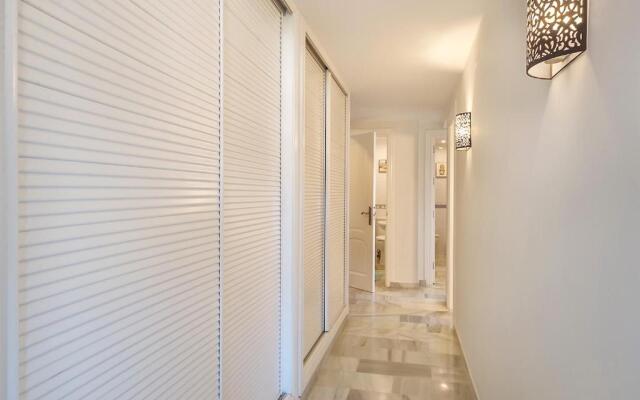 Sea View Puerto Banús Apt Sauna + Parking - Rdr165