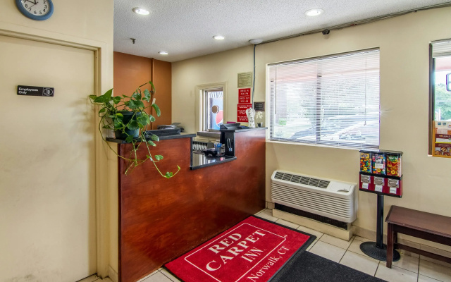 Red Carpet Inn Norwalk