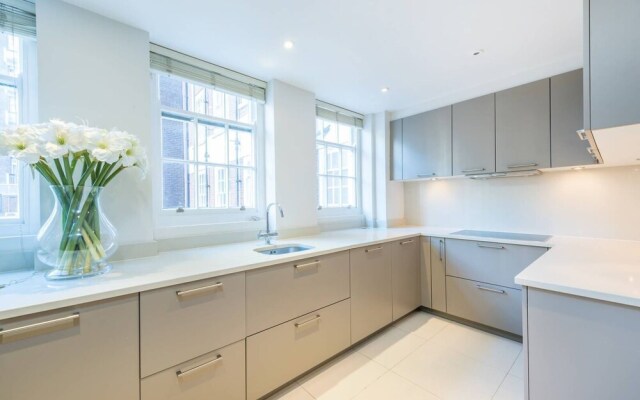 Luxurious 3-bed Apartment in London