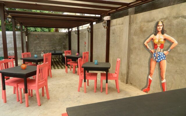 Little Pinkhouses Bed & Breakfast
