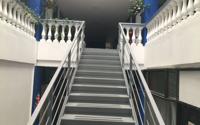 Hotel America