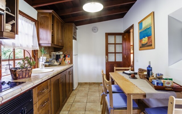 Casa Etna by Isla Bonita