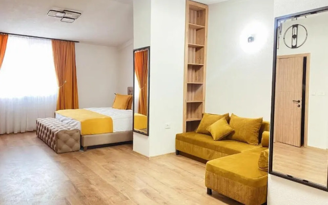 Hotel & Restaurant Domestika