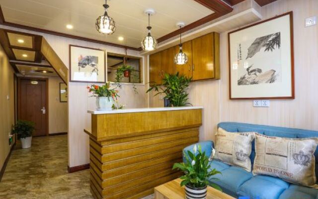 Boxin Shuishe Wuzhen Boutique Hostel (Dongzha Scenic Spot Branch)