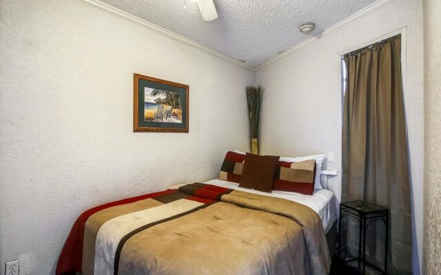 Casa del Vistas 1 Br condo by RedAwning