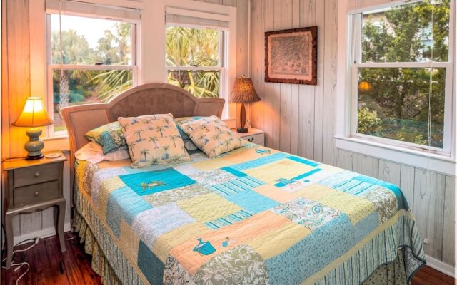 CScape - 2 Br Home