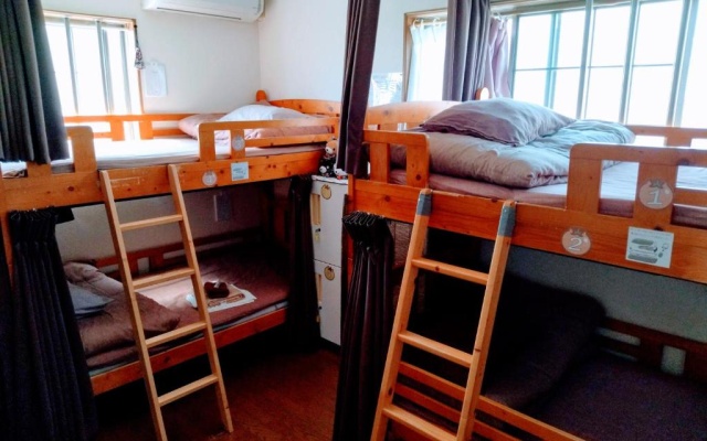 기숙사 내 침대 (여성용 기숙사) 사진 3