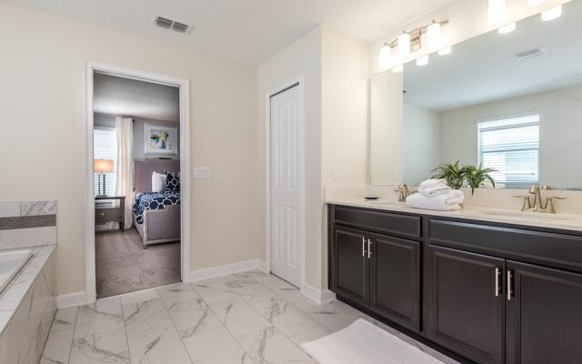 1596 Sandbagger Drive