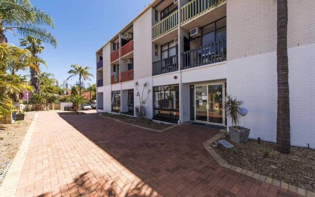 Billabong Backpackers Resort