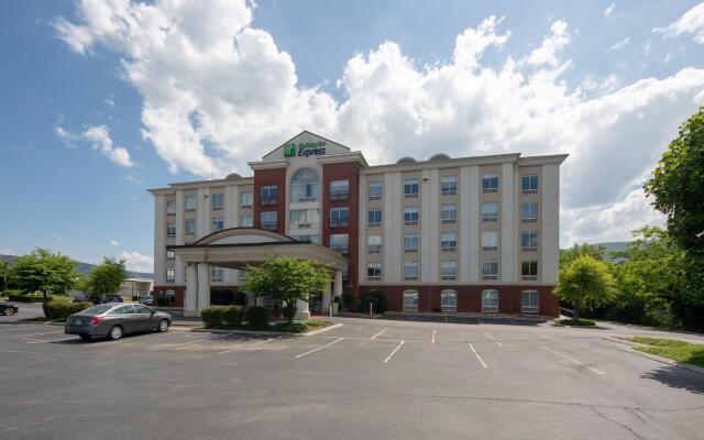 Holiday Inn Express Hotel & Suites Chattanooga-Lookout Mtn, an IHG Hotel