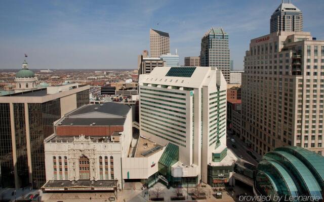 Embassy Suites by Hilton Indianapolis Downtown