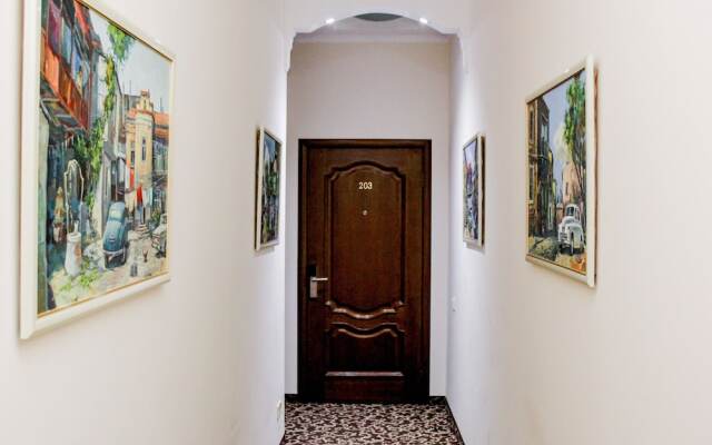 Hotel 52