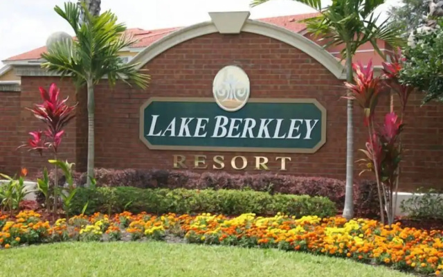Lkb1029lkb 4 Bedroom Villa in Lake Berkley