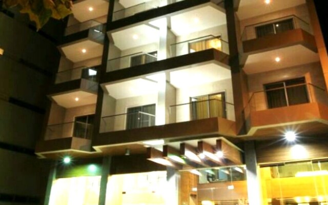 Britannia Suites