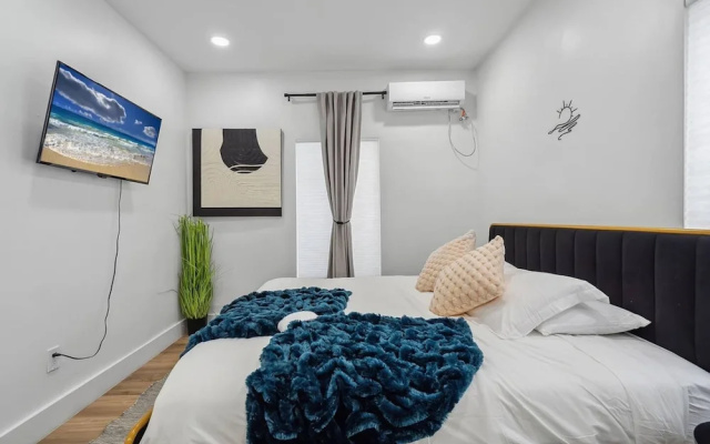 Casa Roselle 2 in Hollywood