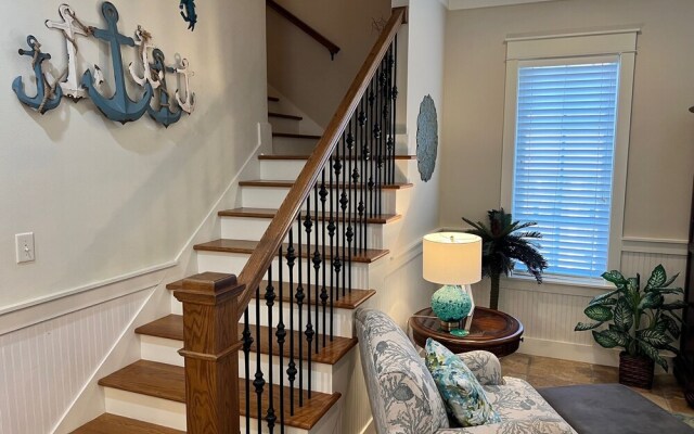 2497 Bungalo 3 Bedroom Home by RedAwning