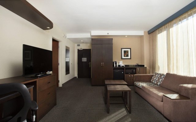 Courtyard by Marriott Montreal Downtown