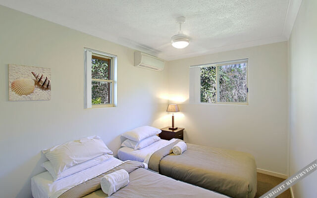Sea Breeze Apartments
