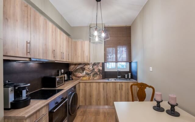 Newly Renovated Flat 10 min From Metro Station - Adults Only