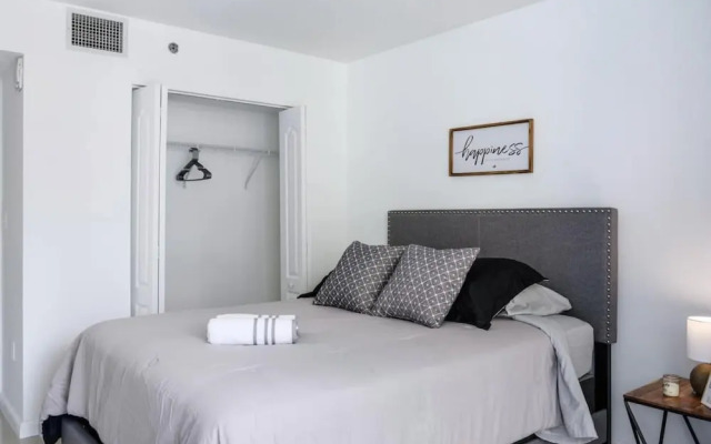 3 BR Apartment Brickell Following Cleaning Guidelines