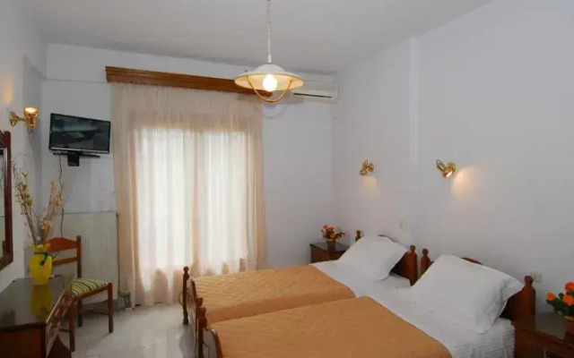 Okeanis Studios and Apartments