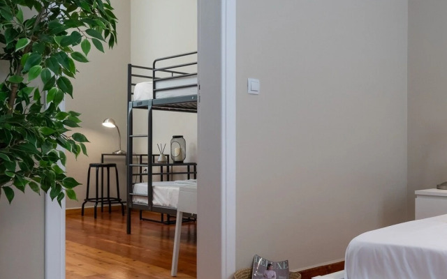 Nemeseos 82m² homm Apartment with Roof Garden and Pool